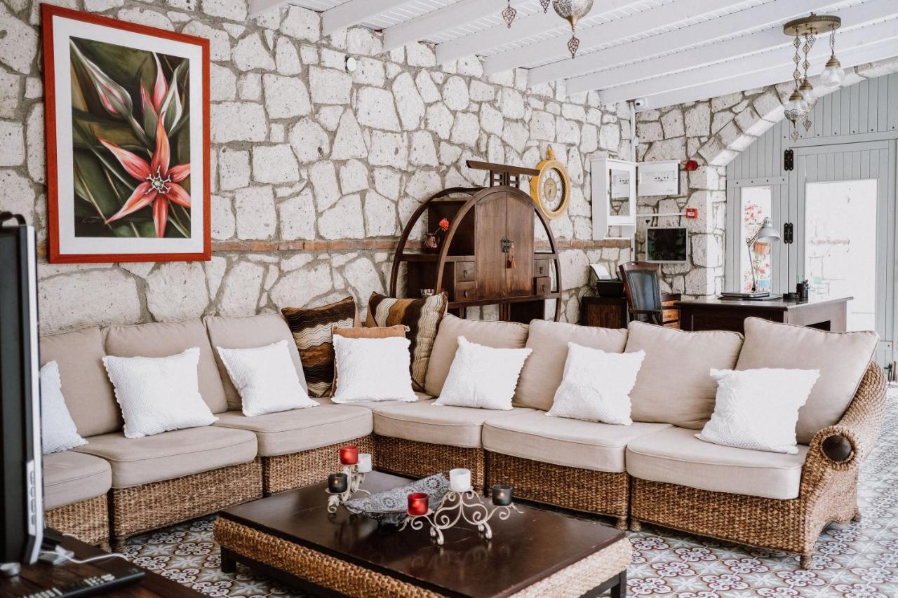 Deruni Butik Hotel İzmir Luaran gambar